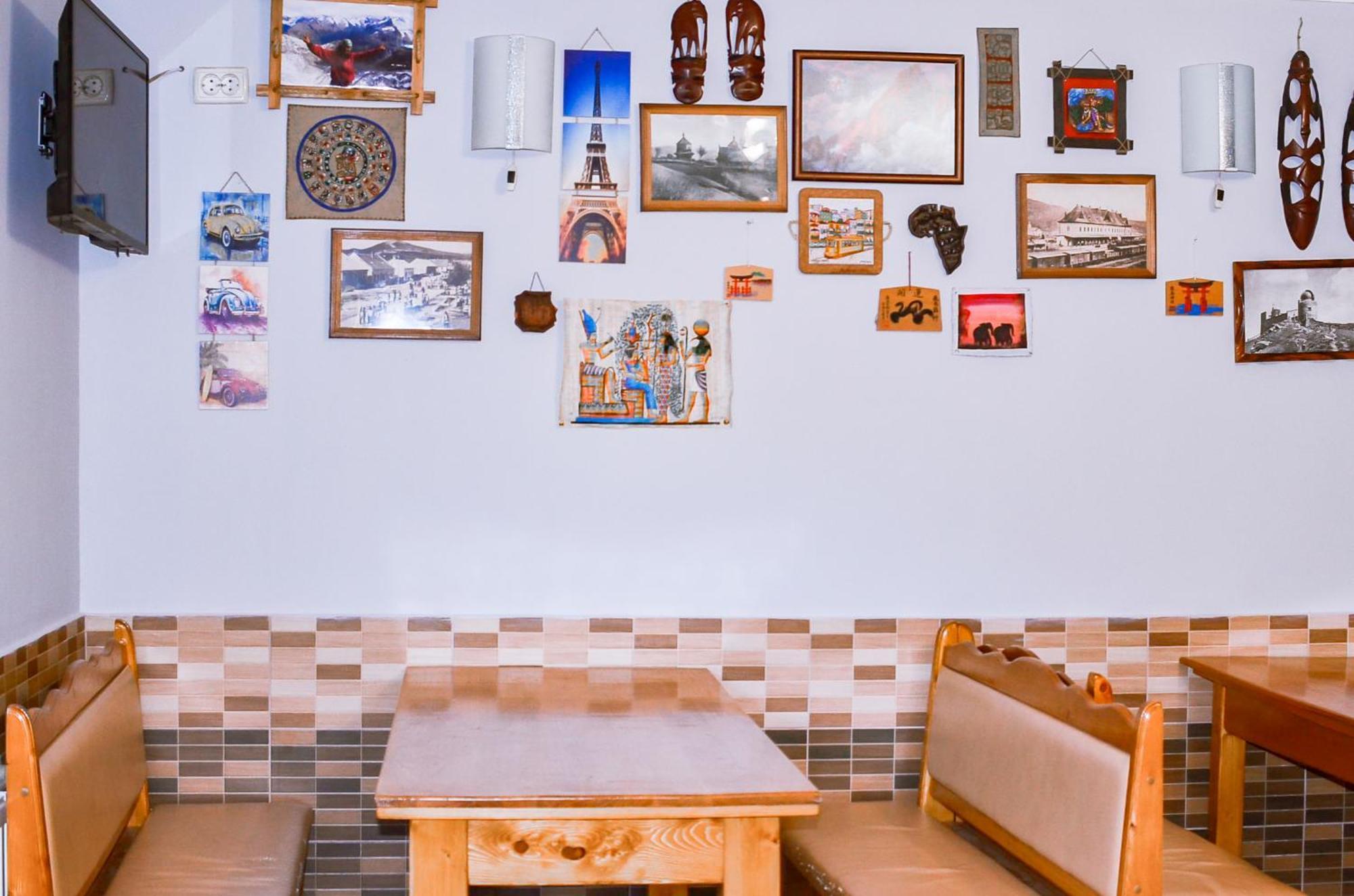 Guest House Mandrivnyi Rooms&Apartments Yasinia Esterno foto